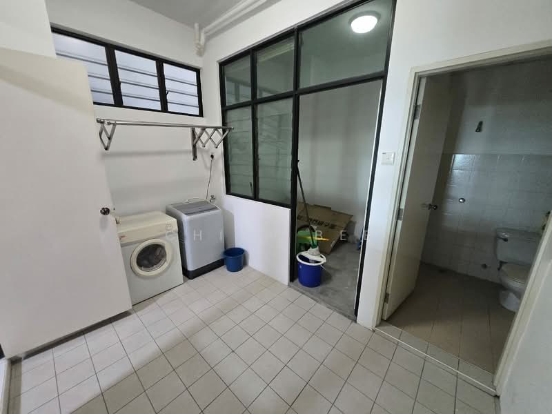 Kondominium untuk Disewa di Sri Pangkor Condominium - Chiew Bee - Bathroom - PropertyGuru.com.my