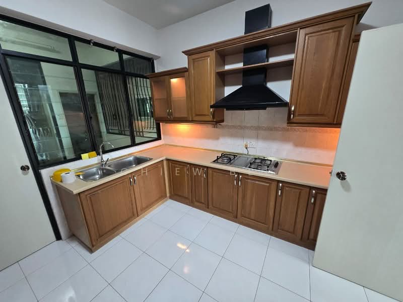 Kondominium untuk Disewa di Sri Pangkor Condominium - Chiew Bee - Kitchen - PropertyGuru.com.my