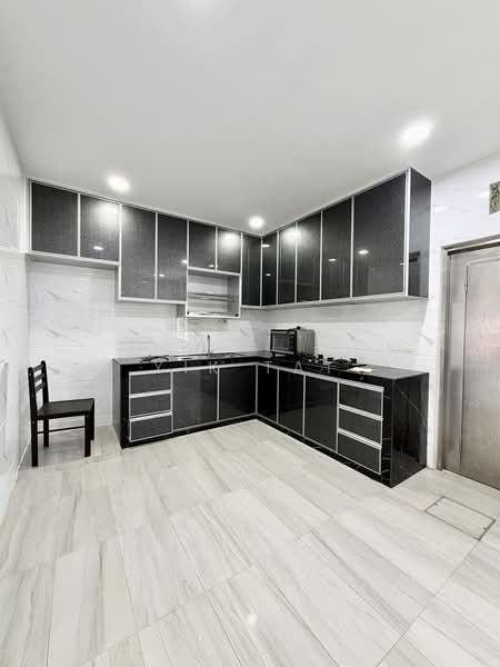 2-storey Terraced House for Sale in Taman Puteri Wangsa (Ulu Tiram) - Yik Tat - PropertyGuru.com.my