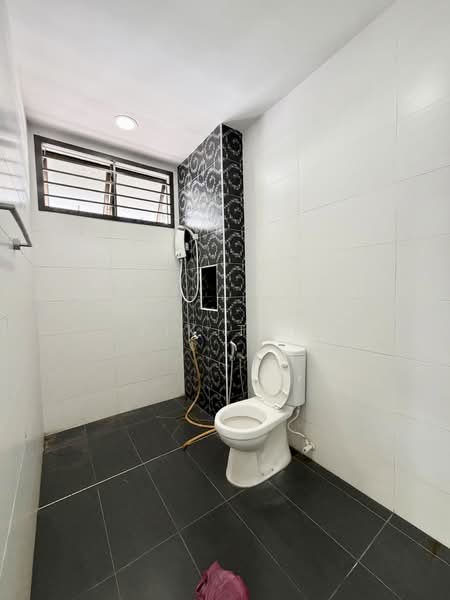 2-storey Terraced House for Sale in Taman Puteri Wangsa (Ulu Tiram) - Yik Tat - PropertyGuru.com.my