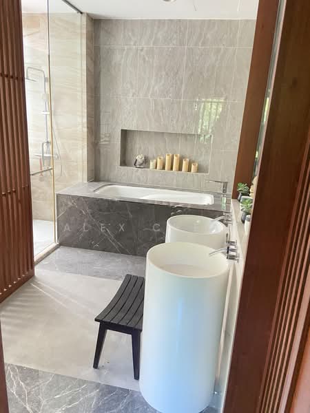 Rumah Banglo untuk Disewa di Forest City (Gelang Patah) - Alex Cheah - Master bathroom - PropertyGuru.com.my