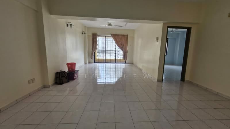 Condominium for Sale at Vista Komanwel C - Alex Lew - Living Room - PropertyGuru.com.my