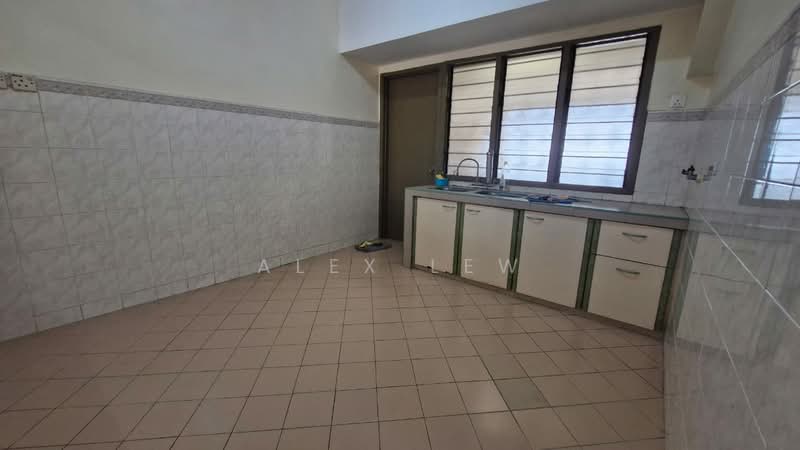Condominium for Sale at Vista Komanwel C - Alex Lew - Kitchen - PropertyGuru.com.my