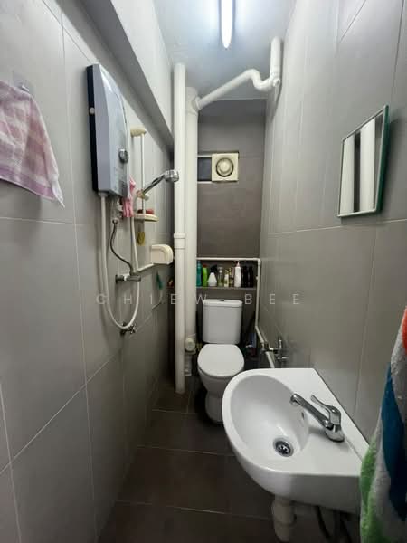 Apartment for Sale at Taman Seri Hijau - Chiew Bee - Bathroom - PropertyGuru.com.my