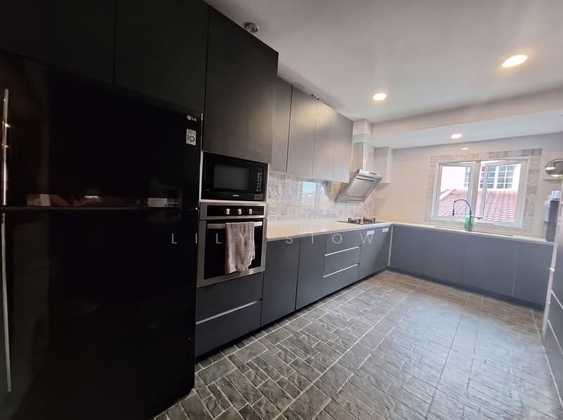 2-storey Terraced House for Sale in Usj 2 (Subang Jaya) - Lily Siow - Kitchen - PropertyGuru.com.my