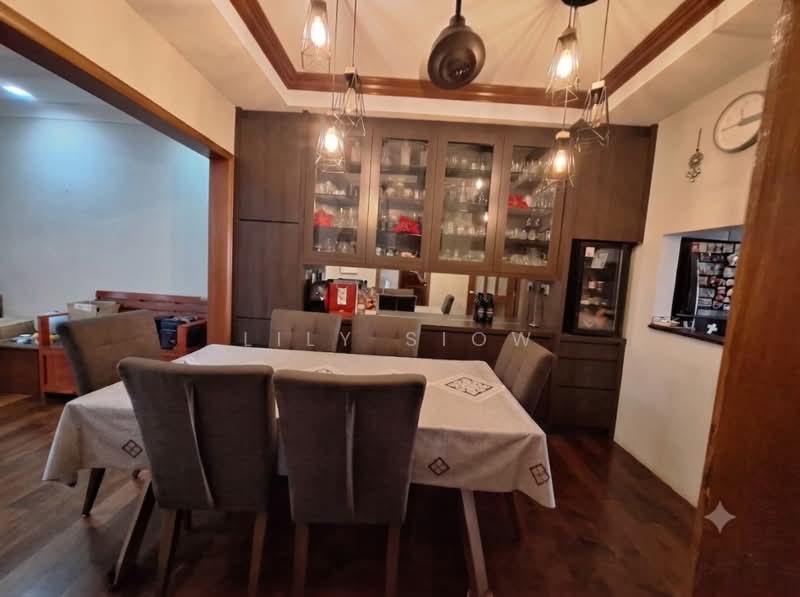2-storey Terraced House for Sale in Usj 2 (Subang Jaya) - Lily Siow - Dining Room - PropertyGuru.com.my