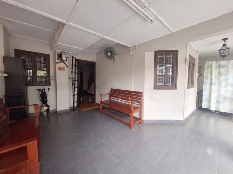 2-storey Terraced House for Sale in Usj 2 (Subang Jaya) - Lily Siow - Entrance - PropertyGuru.com.my