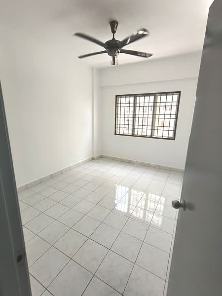 Kondominium untuk Dijual di Pelangi Damansara - Izzati Mat - Interior - PropertyGuru.com.my