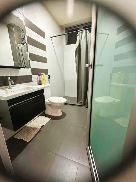 Kondominium untuk Dijual di The Seed Taman Sutera Utama - Ann . - Bathroom - PropertyGuru.com.my
