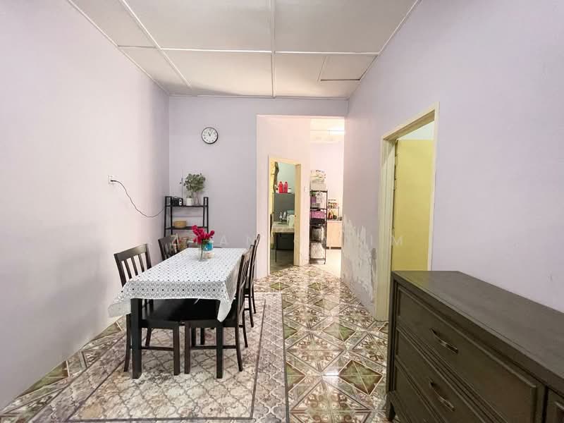Rumah Teres 1 Tingkat untuk Dijual di Taman Sri Pulasan (Seremban) - Azlan Salim - PropertyGuru.com.my