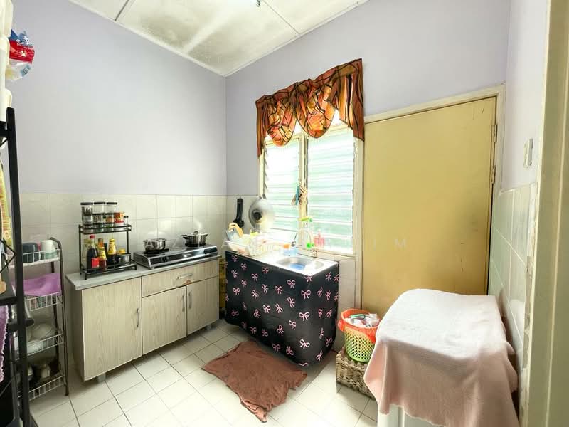 Rumah Teres 1 Tingkat untuk Dijual di Taman Sri Pulasan (Seremban) - Azlan Salim - PropertyGuru.com.my