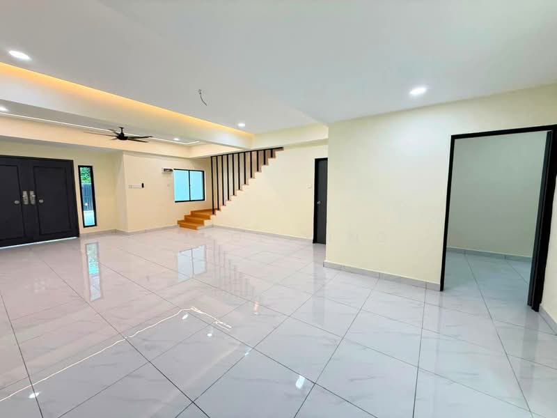 2-storey Terraced House for Sale in Johor Bahru (Johor) - Chloe Ying - Living Room - PropertyGuru.com.my