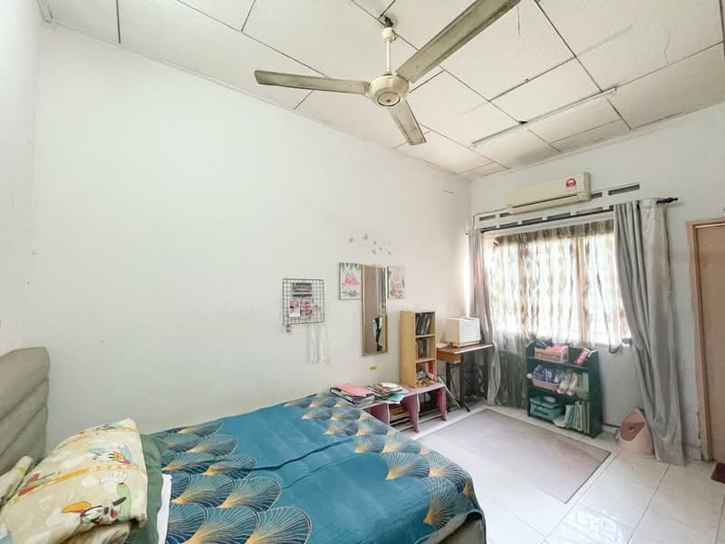 Rumah Teres 2 Tingkat untuk Dijual di Taman Bukit Chedang (Seremban) - Azlan Salim - PropertyGuru.com.my