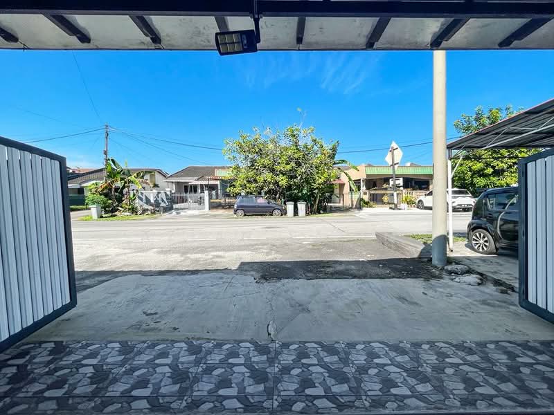 Rumah Teres 2 Tingkat untuk Dijual di Taman Bukit Chedang (Seremban) - Azlan Salim - PropertyGuru.com.my
