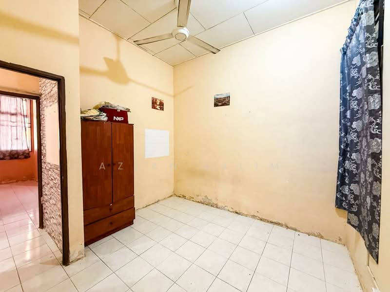 Rumah Teres 1 Tingkat untuk Dijual di Taman Bukit Chedang (Seremban) - Azlan Salim - PropertyGuru.com.my