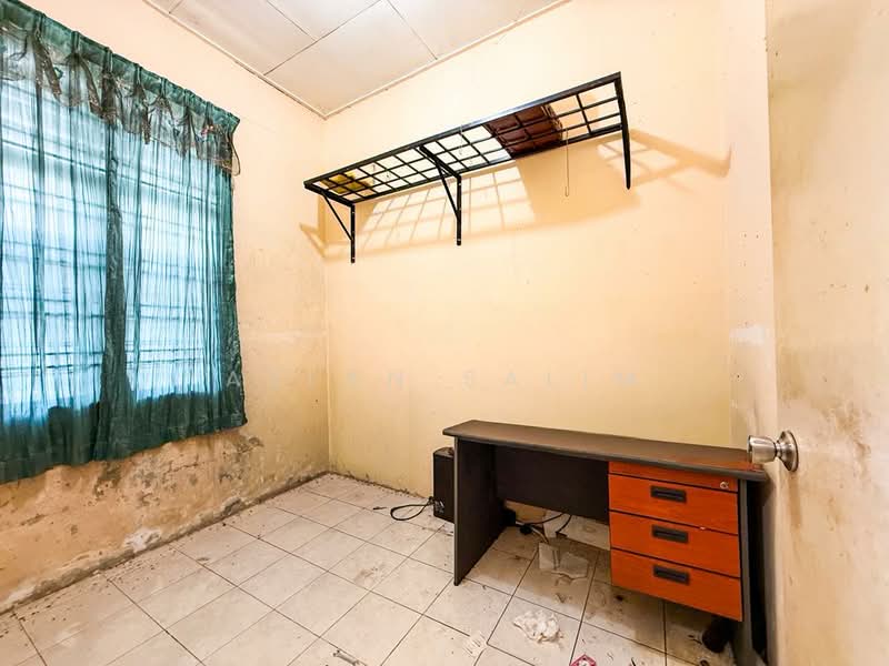 Rumah Teres 1 Tingkat untuk Dijual di Taman Bukit Chedang (Seremban) - Azlan Salim - PropertyGuru.com.my