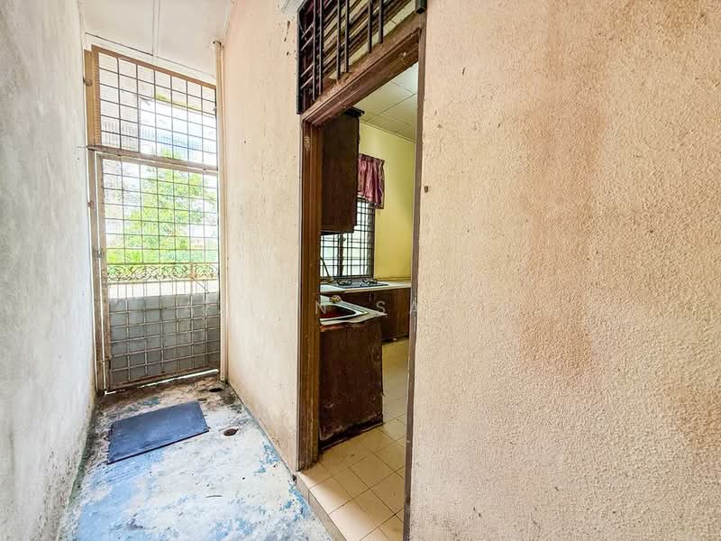 Rumah Teres 1 Tingkat untuk Dijual di Taman Bukit Chedang (Seremban) - Azlan Salim - PropertyGuru.com.my