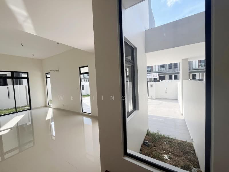 Rumah Berkembar untuk Dijual di Skudai (Johor) - Wenting Lee - Living Room - PropertyGuru.com.my
