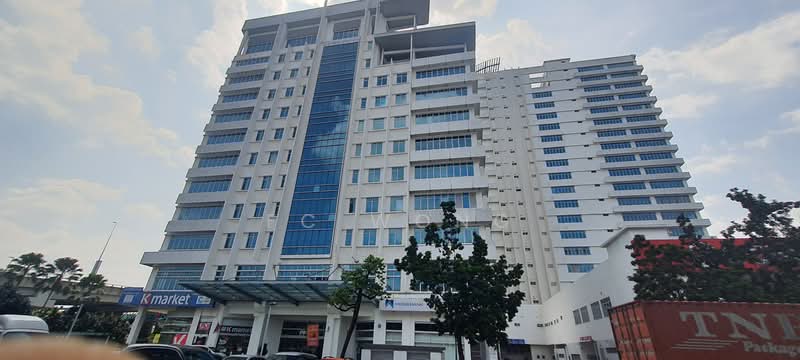 Shop for Rent in Bandar Puteri Puchong (Puchong) - FC Wong - Exterior - PropertyGuru.com.my