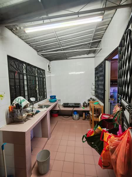 Rumah Teres 2 Tingkat untuk Dijual di Serdang (Seri Kembangan) - Matt Ho - PropertyGuru.com.my