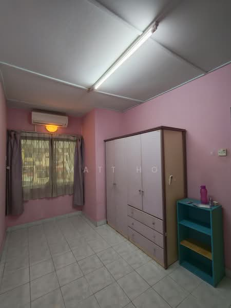 Rumah Teres 2 Tingkat untuk Dijual di Serdang (Seri Kembangan) - Matt Ho - PropertyGuru.com.my