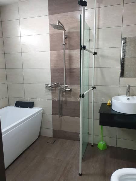 Servis Apartment untuk Dijual di Molek Regency - Chloe Ying - Bathroom - PropertyGuru.com.my
