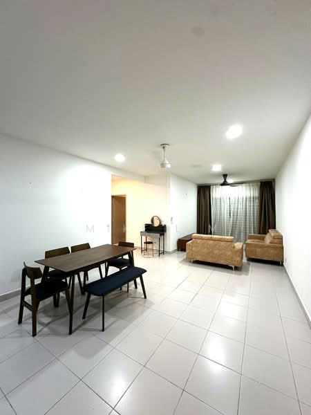 Pangsapuri untuk Disewa di D'Cerrum Apartment - Mike Lim - Living Room - PropertyGuru.com.my