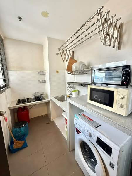 Service Residence for Rent at The Tamarind - Yuki Bong - Kitchen - PropertyGuru.com.my