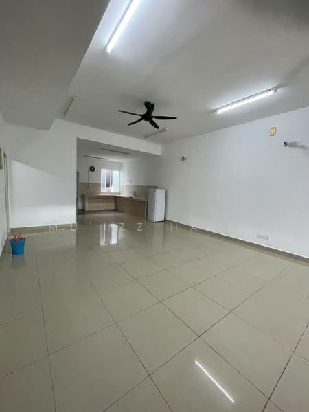 2-storey Terraced House for Rent in Cyberjaya (Selangor) - Mu'izz Halim - Kitchen - PropertyGuru.com.my