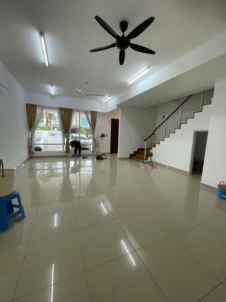2-storey Terraced House for Rent in Cyberjaya (Selangor) - Mu'izz Halim - Living Room - PropertyGuru.com.my