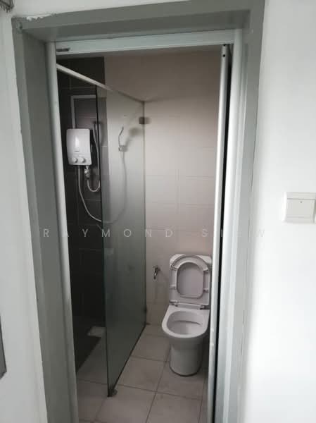 Condominium for Sale at First Residence (Residensi Unggul) - Raymond Siew - Bathroom - PropertyGuru.com.my