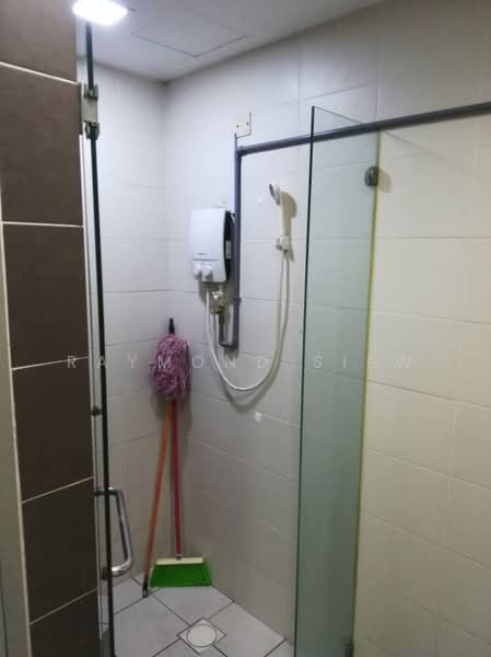 Condominium for Sale at First Residence (Residensi Unggul) - Raymond Siew - Bathroom - PropertyGuru.com.my