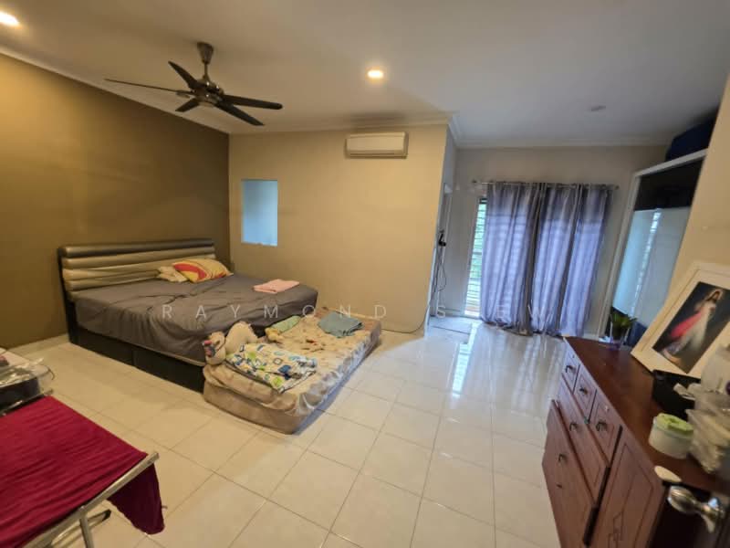 Semi-Detached House for Sale in Sutera Damansara (Damansara Damai) - Raymond Siew - Bedroom - PropertyGuru.com.my