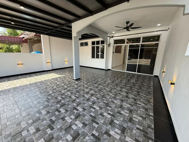 1-storey Terraced House for Sale in Taman Panchor Jaya (Paroi) - Azlan Salim - PropertyGuru.com.my