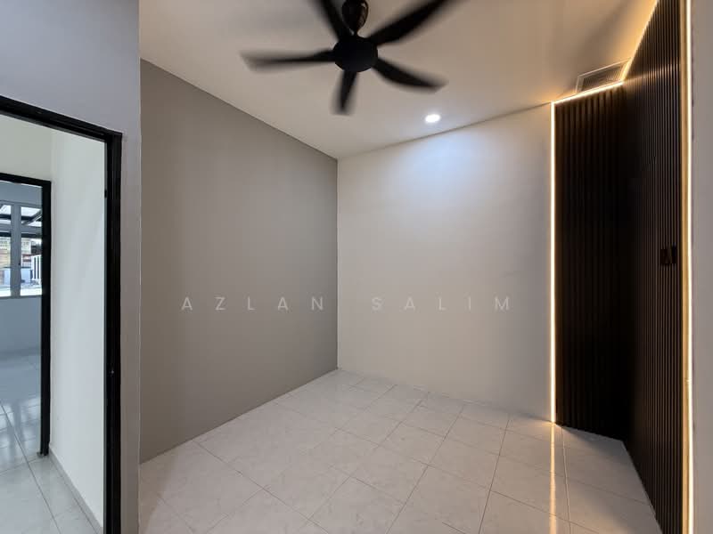 1-storey Terraced House for Sale in Taman Panchor Jaya (Paroi) - Azlan Salim - PropertyGuru.com.my