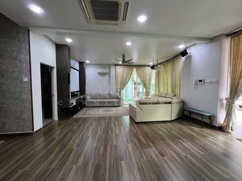 Rumah Banglo untuk Dijual di Bandar Tun Hussein Onn (Cheras) - Connie Wong - Living Room - PropertyGuru.com.my