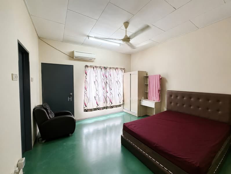 2-storey Terraced House for Sale in Taman Sri Kejora (Kajang) - Helen Wan - Bedroom - PropertyGuru.com.my