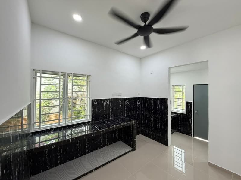 Rumah Teres 1 Tingkat untuk Dijual di Taman Indah (Sikamat) - Azlan Salim - PropertyGuru.com.my
