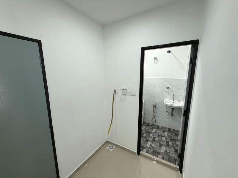Rumah Teres 1 Tingkat untuk Dijual di Taman Indah (Sikamat) - Azlan Salim - PropertyGuru.com.my