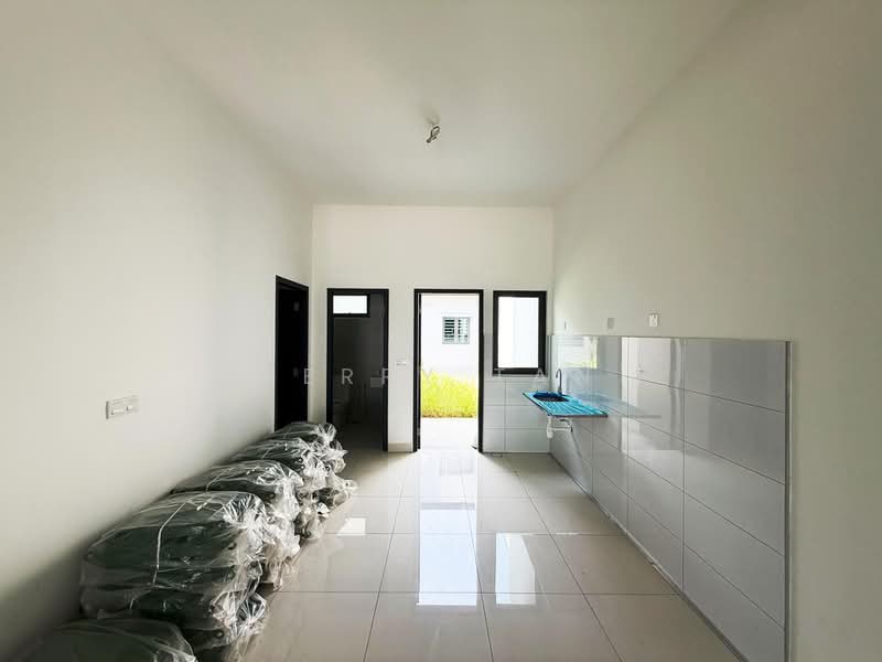 2-storey Terraced House for Rent in Bandar Cassia (Batu Kawan) - Jerry Tan - Kitchen - PropertyGuru.com.my
