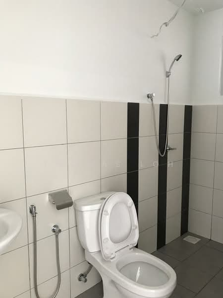 Pangsapuri untuk Disewa di Jalilmas - Thomas Loh - Bathroom - PropertyGuru.com.my