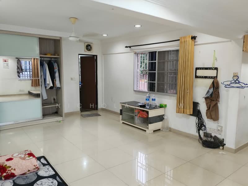 Rumah Teres 2 Tingkat untuk Dijual di Serdang (Seri Kembangan) - Nicholas Lew - PropertyGuru.com.my