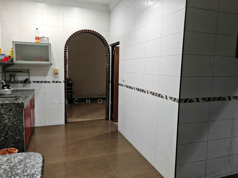 Rumah Teres 2 Tingkat untuk Dijual di Serdang (Seri Kembangan) - Nicholas Lew - PropertyGuru.com.my