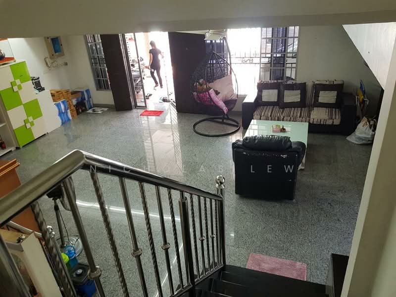 Rumah Teres 2 Tingkat untuk Dijual di Serdang (Seri Kembangan) - Nicholas Lew - PropertyGuru.com.my
