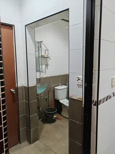 Rumah Teres 2 Tingkat untuk Dijual di Serdang (Seri Kembangan) - Nicholas Lew - PropertyGuru.com.my