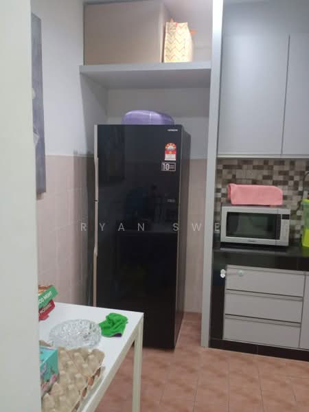 Apartment for Sale at Bougainvilla - Ryan Swe - Kitchen - PropertyGuru.com.my