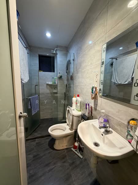Apartment for Sale at Bougainvilla - Ryan Swe - Bathroom - PropertyGuru.com.my