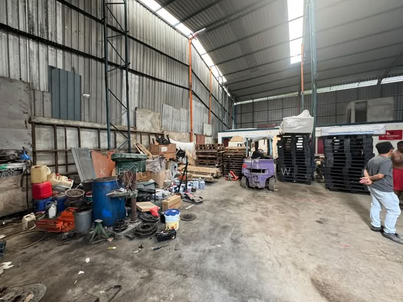 Warehouse for Rent in Subang Jaya (Selangor) - Kenneth Low - Interior - PropertyGuru.com.my