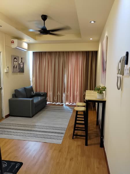 Servis Apartment untuk Disewa di Menara U2 - Muhammad Taufeeq - Living Room - PropertyGuru.com.my