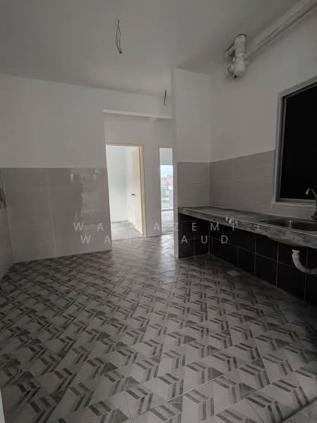 Apartment for Sale at Pangsapuri Impian Langat - Wan Azemi Wan Daud - Kitchen - PropertyGuru.com.my